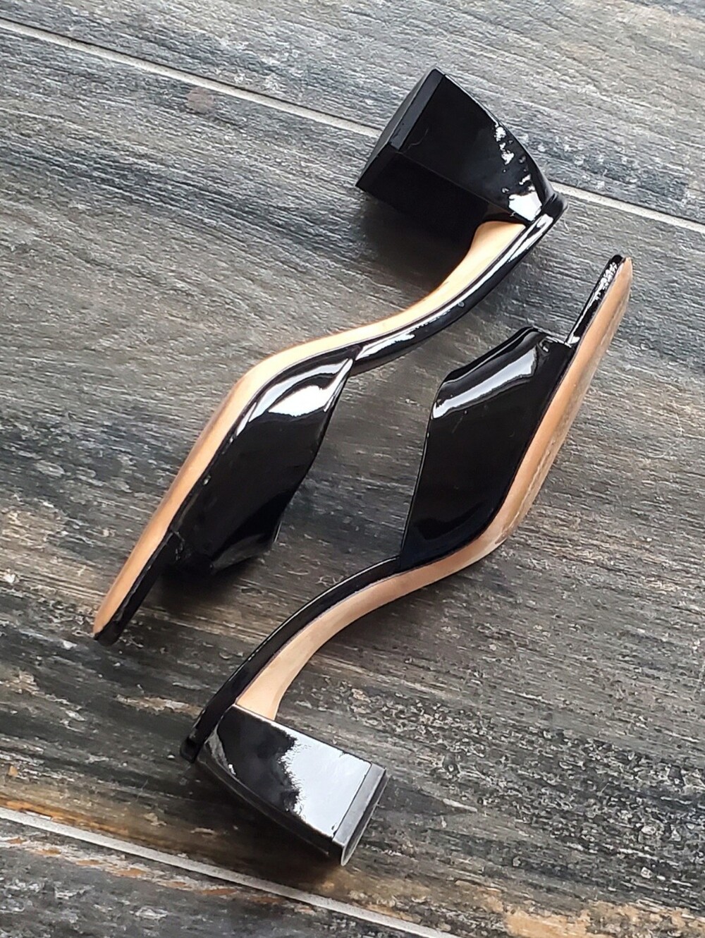 BY FAR ROMY BLACK PATENT BLOCK HEEL MULES SLIDES SANDALS SIZE 7 / 39 EXCELLENT!